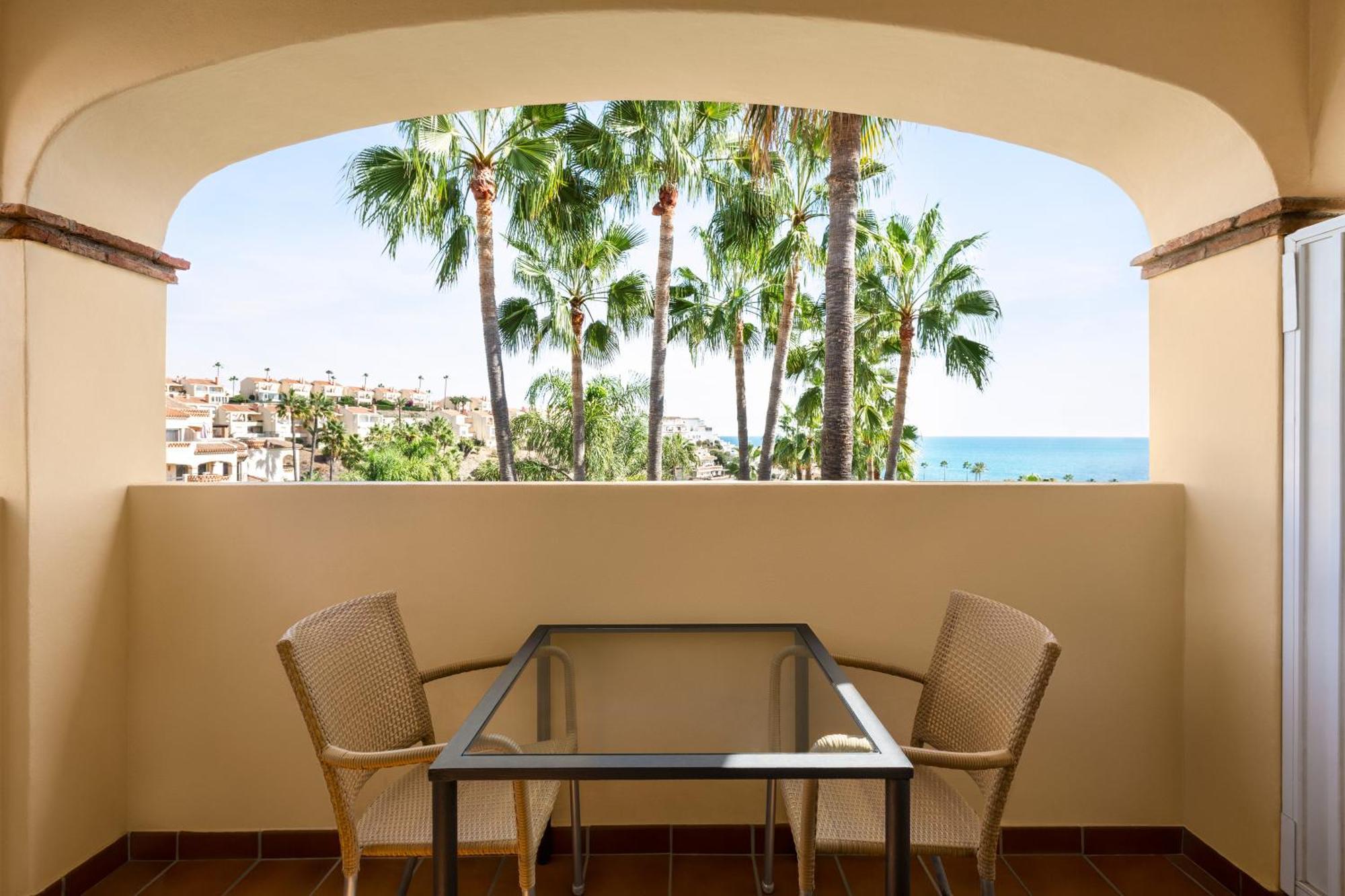 Wyndham Grand Costa Del Sol Aparthotel El Faro Exterior foto