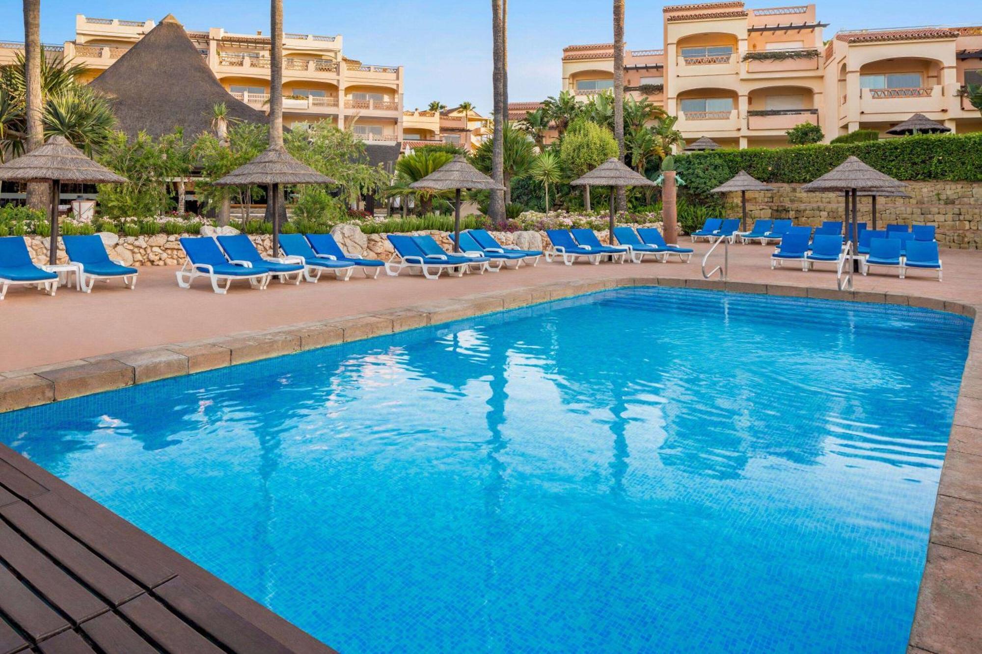 Wyndham Grand Costa Del Sol Aparthotel El Faro Exterior foto