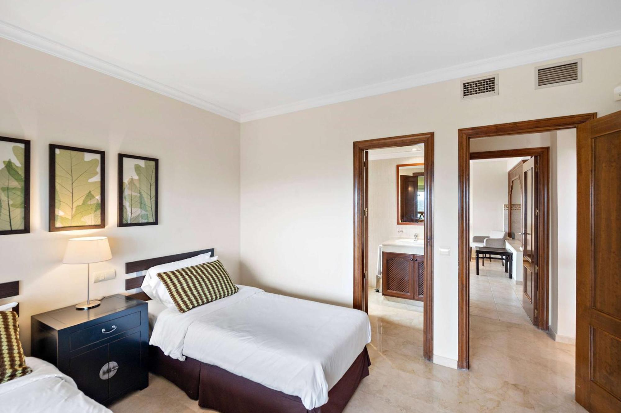 Wyndham Grand Costa Del Sol Aparthotel El Faro Exterior foto